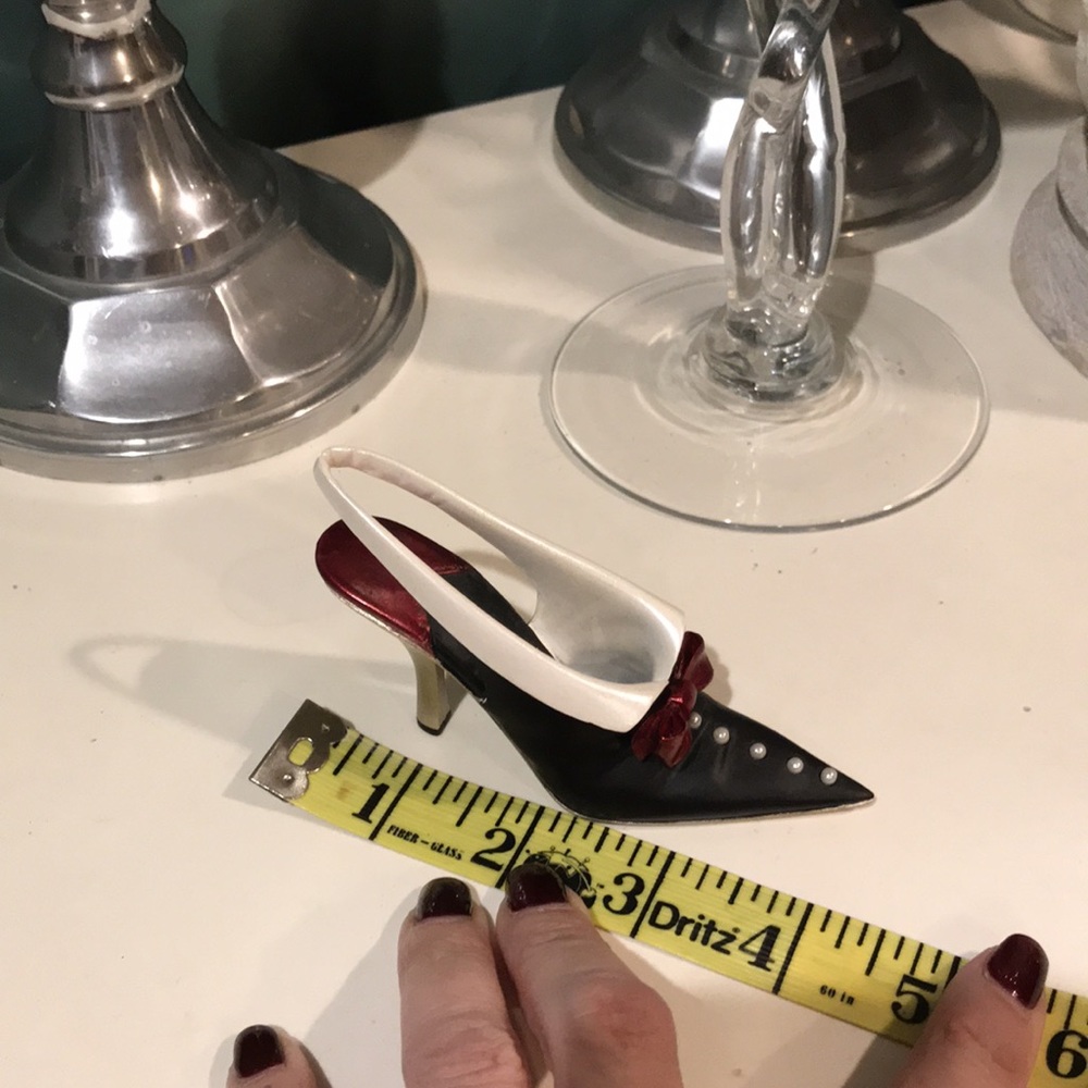 Just the Right Shoe Collectible. Design called Black Tie.  Item # 25618. No Box. - Picture 11 of 11